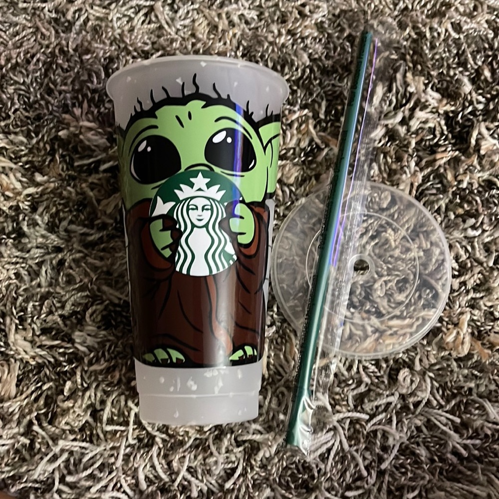 Baby Yoda Starbuck‎ cup